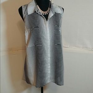 Blouse, sleeveless black & white